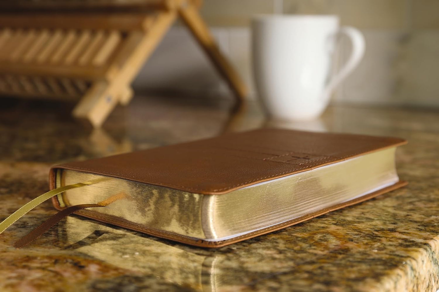 NIV Thinline Bible, Compact, Leathersoft, Brown, Red Letter, Comfort Print